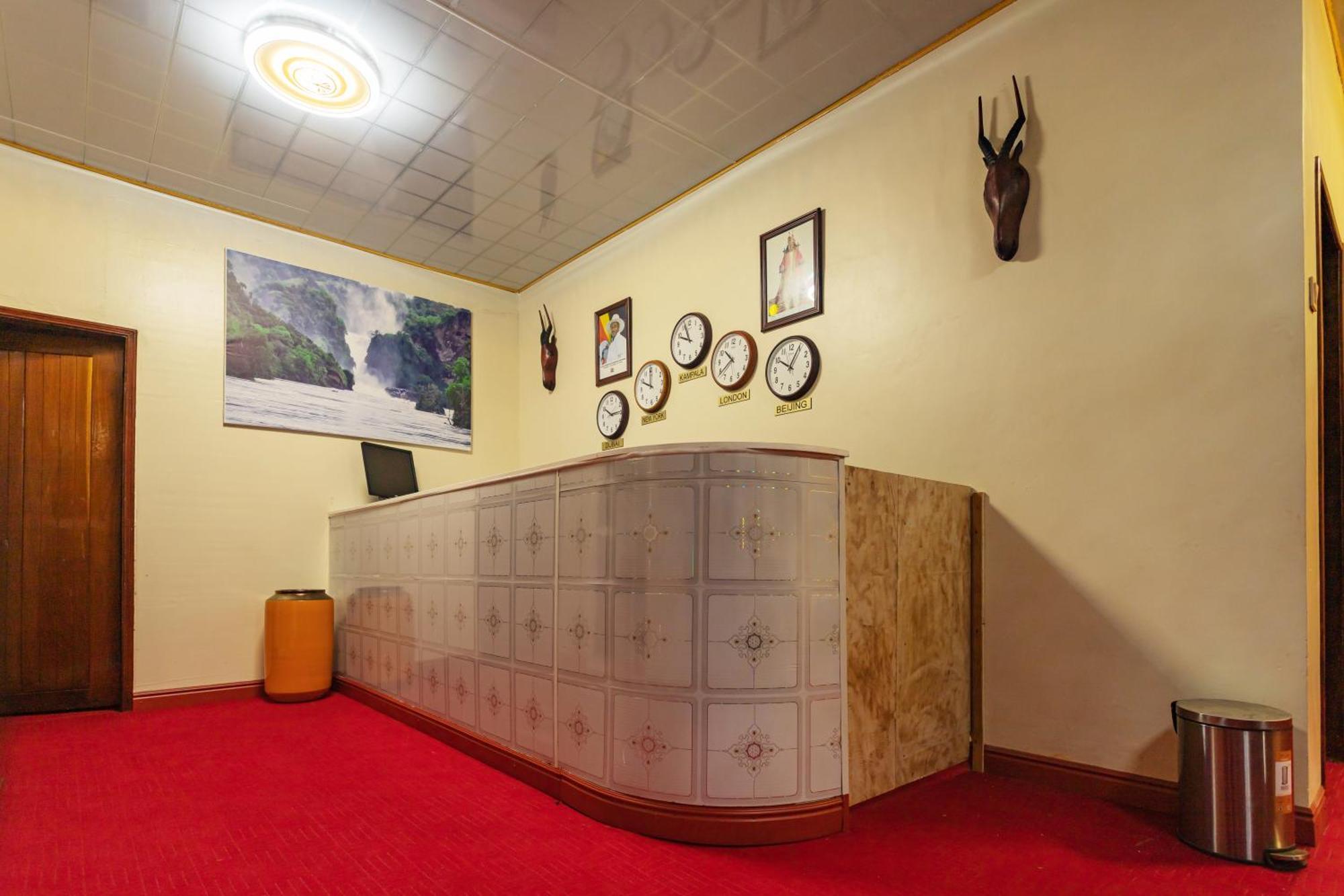 Hotel Ambrosia Heights Entebbe Exterior foto